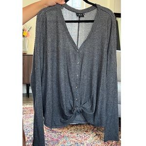 UO Out From Under Jojo Oversized Thermal Button Down Top - Gray - XL